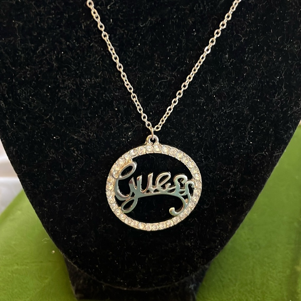 Guess Y2K rhinestone circle necklace adjustable length